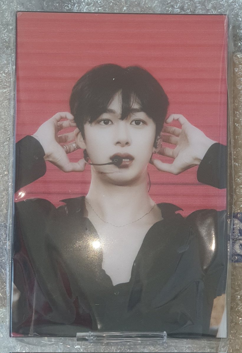 mbb_yangggaeng's tweet image. 옴마야 ㅠㅠ 실물로 보니 너무 이쁘자냥 ㅠㅠ 정아로샘 정말 감사합니다🙇‍♀️
저의 첫 액자입니다 ㅠㅠ
사랑합니다 너무너무 이뻐요 
택배 받자말자 발로 뜯어서 사진찍었는데 이상하게 찍어도 넘 이뻐요 💚