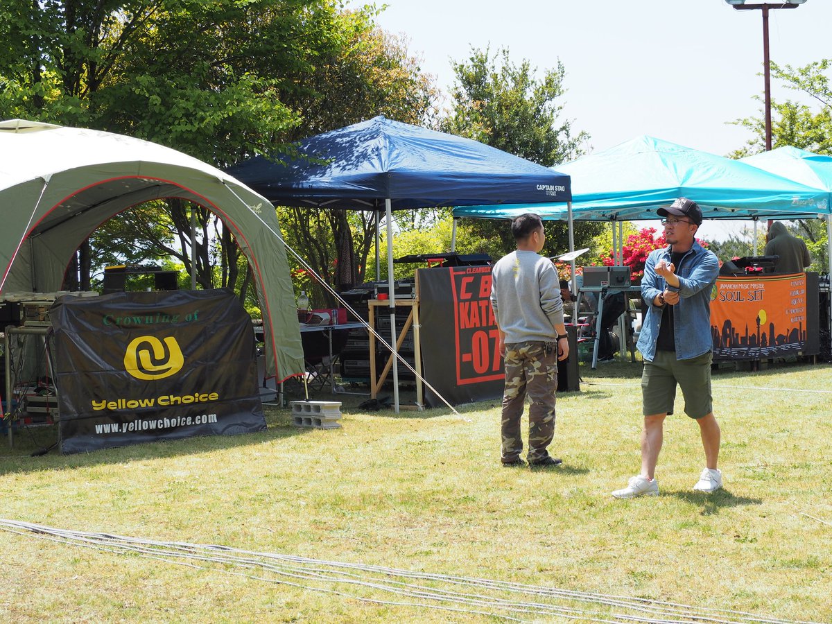 kissauf's tweet image. 写真整理2019年5月5日こどもの日
CLUB JAMROCK5周年

天気の良い日にサウンドシステムでレゲエを聴きながらみんなでワイワイできるの幸せ

としやくんならびに、関係者の皆様、いつも手伝ってくれる友人達、自由にさせてくれる嫁様に感謝

#reggae
#soundsystem
#JAMROCK
#野外イベント
#jerkchicken