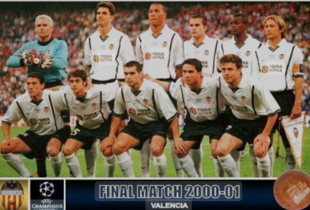 Mi padre falleció hace muchos años cuando aún era muy joven, el me inculcó el Valencianismo y hasta el día que murió, me preguntaba cómo iba el VCF.
Cuando jugamos las dos finales de Champions, quise hacer una placa para su lápida. Que pusiera, papa somos Campeones de Europa