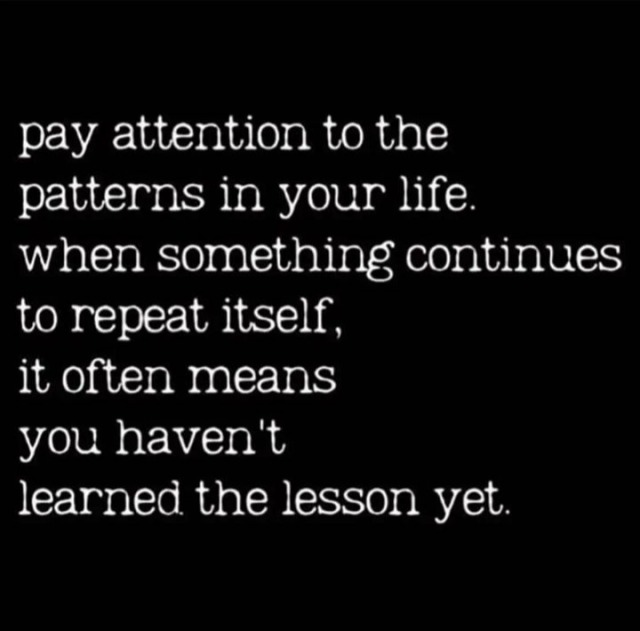 kreolecadence's tweet image. Pay attention to the patterns.