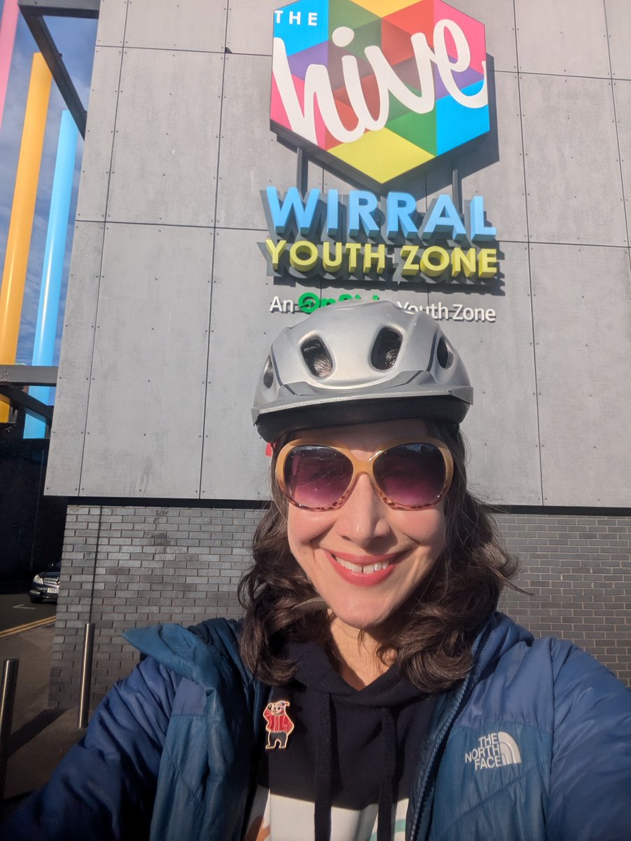 Diana Powell (@drdianapowell) on Twitter photo Yesterday I was down at the <a href="/TheHiveYZ/">The Hive - Wirral Youth Zone</a> chatting about our Comic Competition and Earth-friendly Architecture boxes! #community #art <a href="/UKUnpluggedCIC/">UK Unplugged</a> ukunplugged.org/hamilton-bear-… Yesterday I was down at the <a href="/TheHiveYZ/">The Hive - Wirral Youth Zone</a> chatting about our Comic Competition and Earth-friendly Architecture boxes! #community #art <a href="/UKUnpluggedCIC/">UK Unplugged</a> ukunplugged.org/hamilton-bear-…