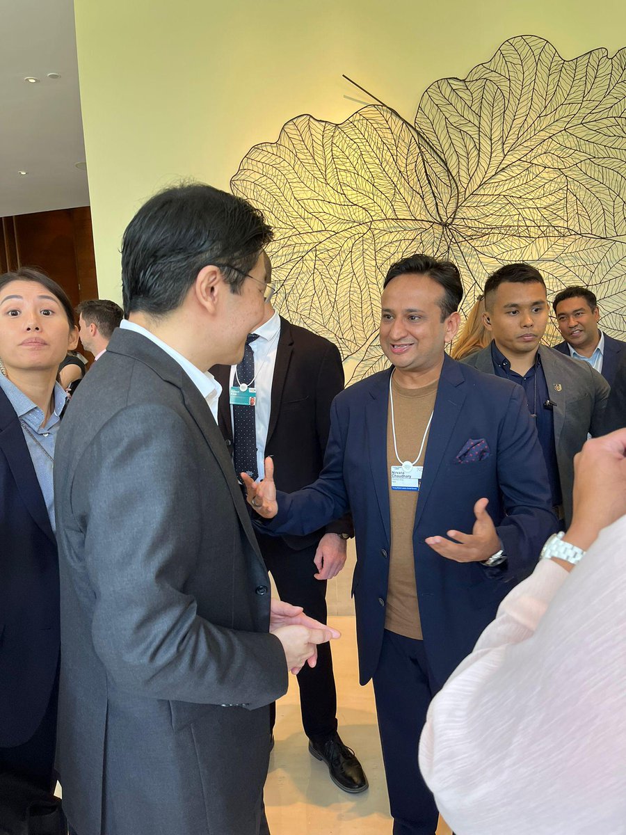 cgcorpglobal's tweet photo. Nirvana Chaudhary, Managing Director of CG Corp Global, met with Singapore’s Prime Minister Lawrence Wong at the 20th Young Global Leaders Summit. The event gathered global leaders to discuss innovation, leadership, and sustainable development. https://t.co/eEroqM25OM