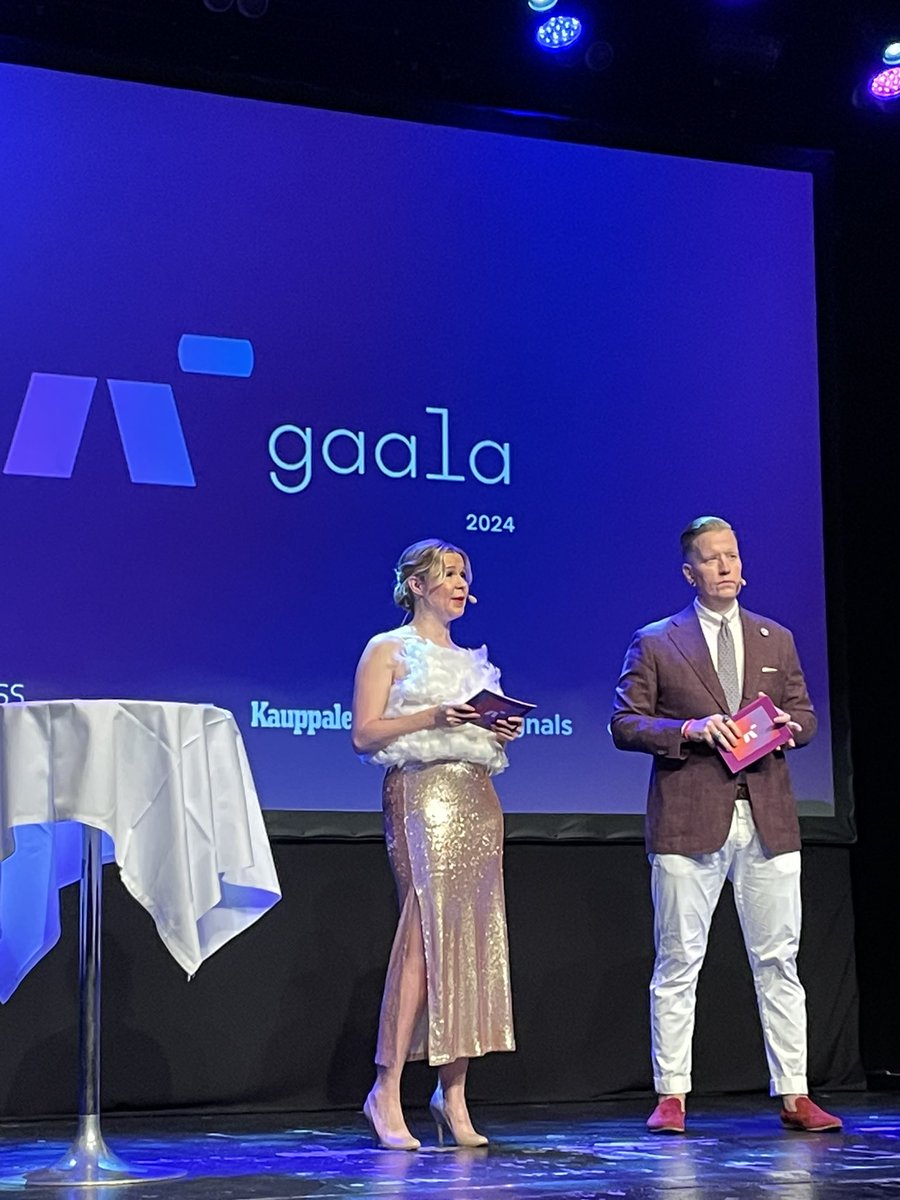 #AIGaala about to start, full house at Vanha! Prizes in 10 categories to best AI applications and people will be awarded today. <a href="/TechFinland/">Teknologiateollisuus</a>
