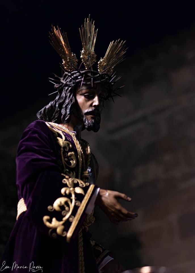 Ningún #miércoles sin Ellos. 

#pazyesperanzacoronada 
#humildadypaciencia