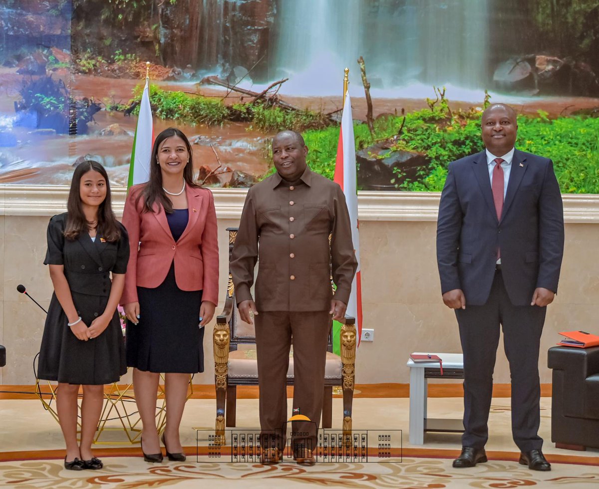 Embajada de Venezuela en Uganda tweet media