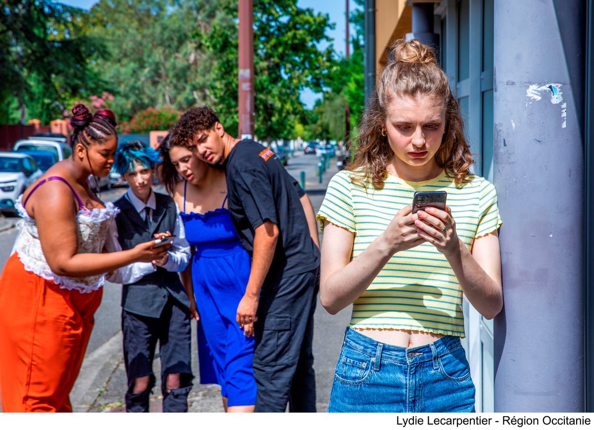 1 jeune sur 6 a déjà été victime de #cyberharcèlement 🛑
Pour lutter contre ce phénomène et protéger les élèves, l'#Occitanie expérimente l'appli #SafeBear dans 13 #lycées 📲
Une première à l'échelle d'une région ❗️

laregion.fr/Une-rentree-se…