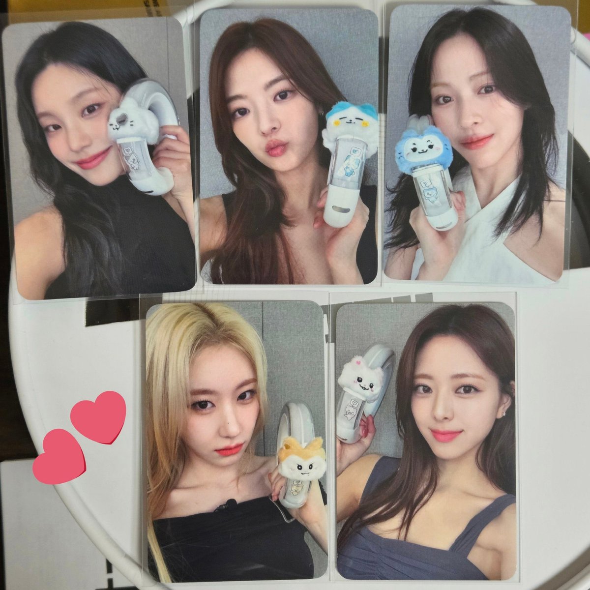 _jangmiiiii's tweet image. WTS LFB ITZY TWINZY POP UP LIGHTRING PHOTOCARD TINGI

• Photocard Only - 350/per member

— 50% dp, balance 11/25/24
— sfeta, x impatient (peak season)

✅✅✅ Yeji + *
❌✅✅ Lia
✅✅✅ Ryujin + *
✅✅✅ Chaeryeong*
✅✅✅ Yuna*

— prio claiming * / more
— to be secured online…