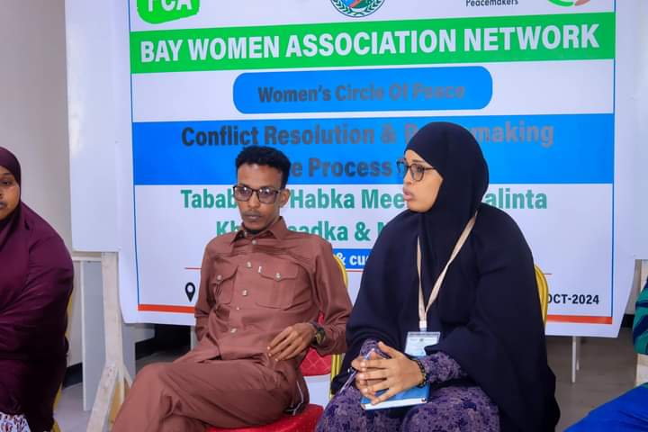 Baywan_network's tweet photo. Baraawe, Today, Bay Women Association Network in partnership with FCA and the Network for Religious and Traditional Peacemakers, launched a four-day Conflict Resolution and Peace Circle Process training for 20 women peace makers in Barawa. 
  #ConflictResolution
#FCA
 #BAYWAN https://t.co/5Iqib5zImR