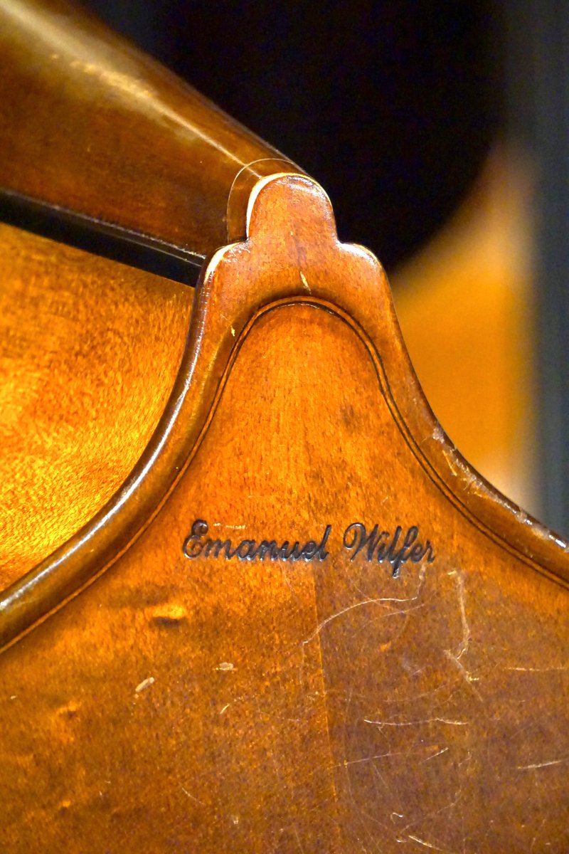 【入荷品ご紹介❗️】
昨日入荷したEmanuel Wilferのページを公開！ 
x.gd/X1BRo
ドイツ製コントラバスでこの金額は大変お勧めです！

880,000円税込

店頭にてぜひご試奏下さい🎻
お問合せ→ 03-5357-8907 
LINEからのご連絡もお待ちしています！ lin.ee/egCVnJ8 
#コントラバス