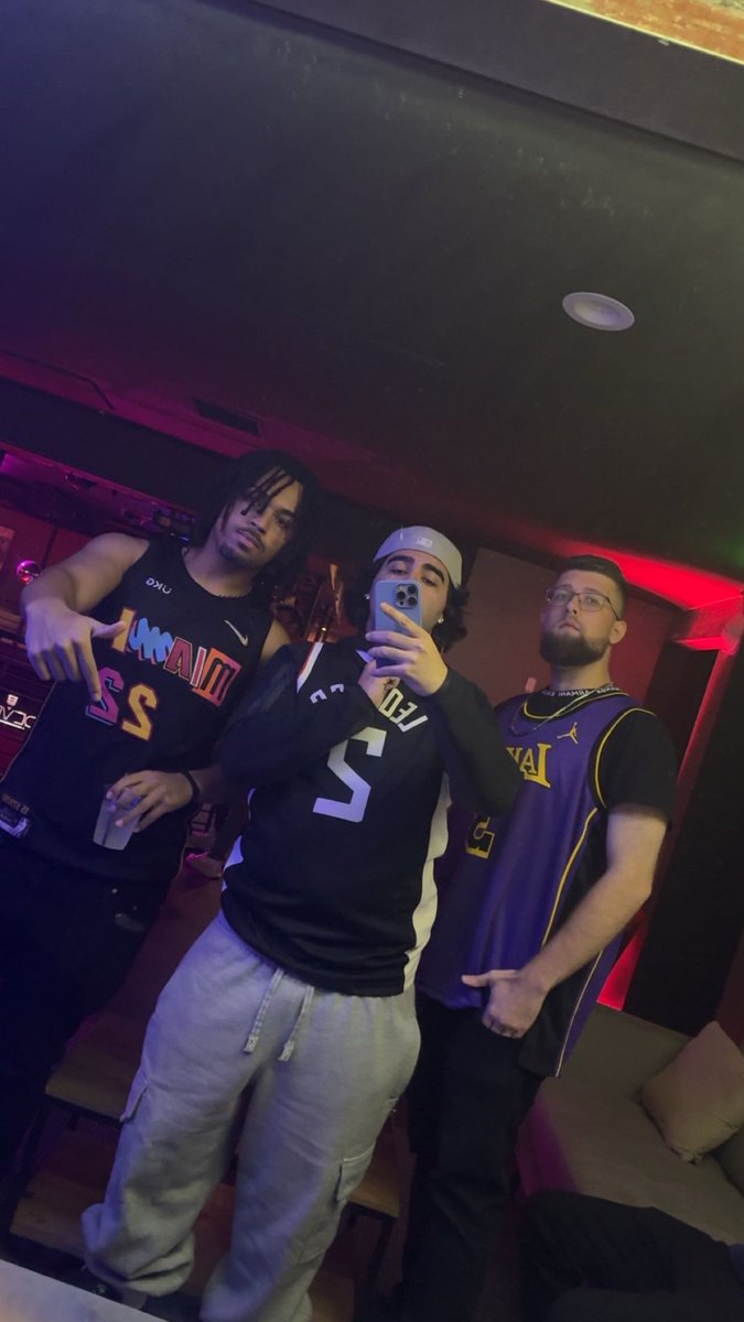 Jersey party with the gang <a href="/iMakeMcVidz/">iMakeMcVids</a> <a href="/KenzoHQ/">Kenzo</a> 🎥🎥🎥