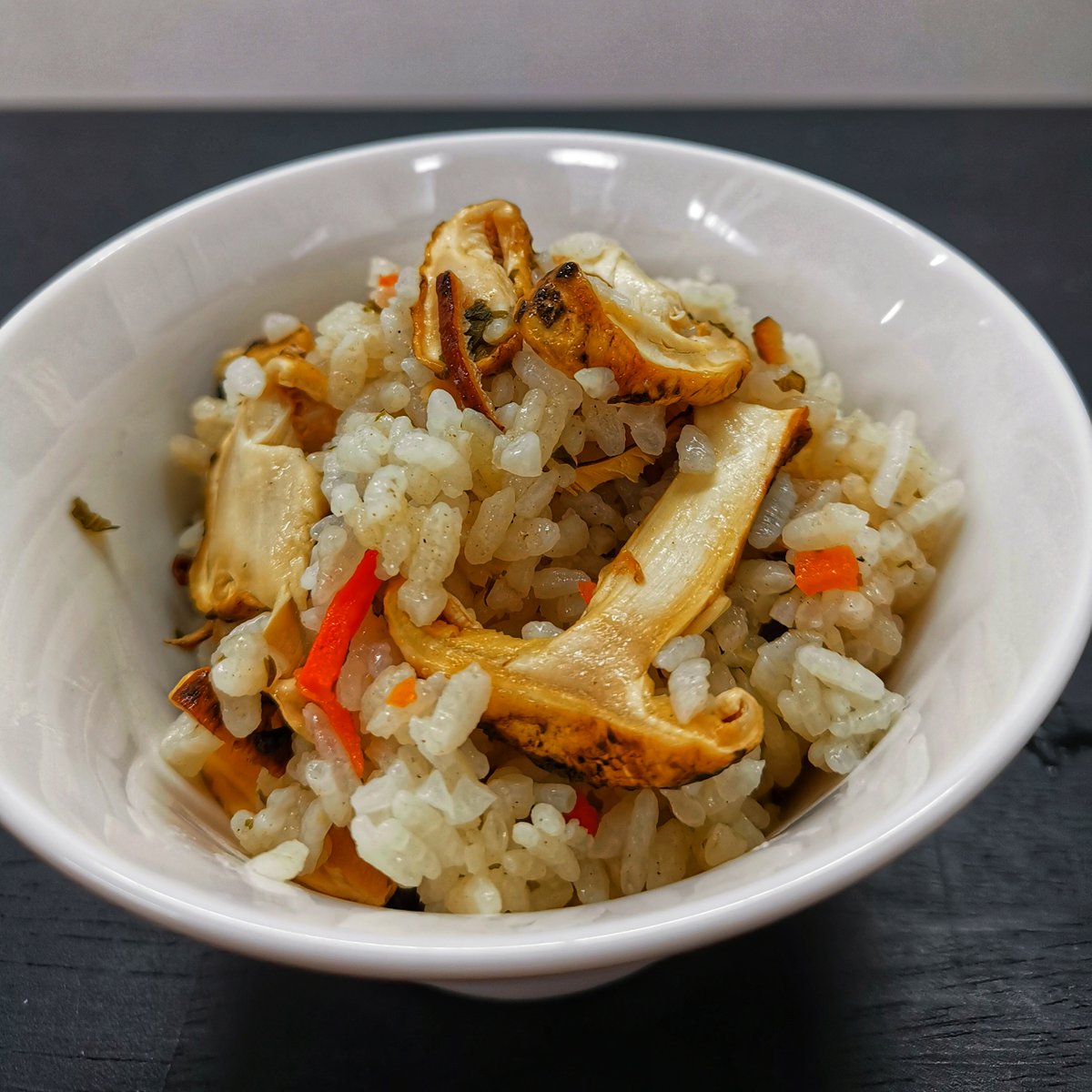 アルファ化米で松茸ご飯
「非常食ラボ」
blog.goo.ne.jp/gohanyao/e/568… 
 #非常食 #長期保存 #アルファ化米 #きのこご飯 #マツタケ #防災備蓄 #災害に備える #備蓄食料 #災害時に役立つ #非常食アレンジ #災害用品 #岐阜市ふるさと納税 #SDGs #ローリングストック #アウトドアのお供に
