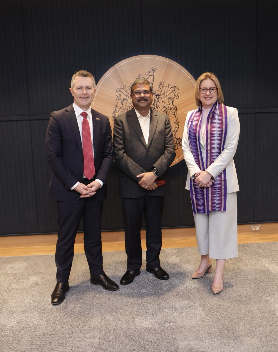 Pleased to meet <a href="/JacintaAllanMP/">Jacinta Allan</a>, Premier of Victoria. 

Victoria is home to the largest Indian diaspora in Australia. We had engaging conversations on ways to strengthen institutional linkages of schools and universities in Victoria with India.