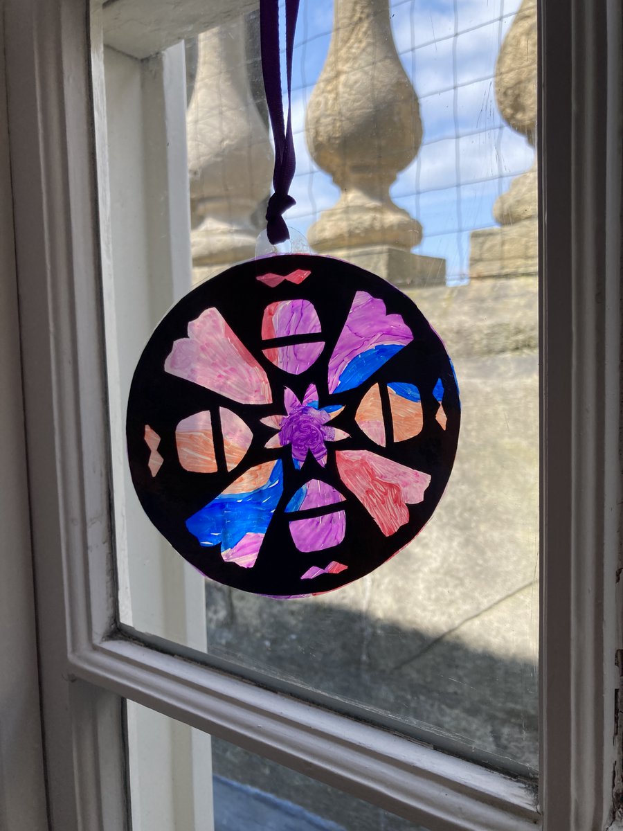 Make your own Gothic Stained-glass Window! 🌈

📆 28th October 10am - 12.30pm (drop in)
📍 Museum of Bath Architecture

Make your own stained-glass window decoration from recycled materials and explore gothic revival #architecture!