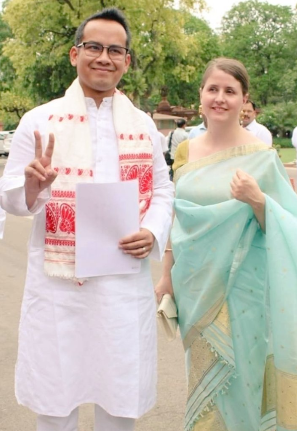 Assam Congress (@incassam) on Twitter photo Warm anniversary wishes to Shri <a href="/GauravGogoiAsm/">Gaurav Gogoi</a> and Smt. Elizabeth from Assam Congress family. Wishing you both continued happiness, respect, and shared success on your journey together.
#Anniversary #Wayanadinte_Priyanka Warm anniversary wishes to Shri <a href="/GauravGogoiAsm/">Gaurav Gogoi</a> and Smt. Elizabeth from Assam Congress family. Wishing you both continued happiness, respect, and shared success on your journey together.
#Anniversary #Wayanadinte_Priyanka