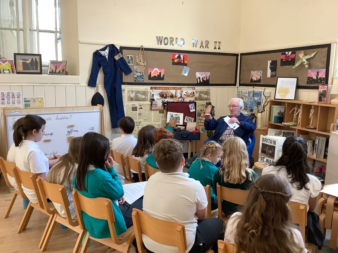 The children enjoyed a lovely afternoon meeting a local person who was able to tell the children all about life during WW2. What an inspiration to us all! <a href="/wrexham/">Wrexham.com</a> <a href="/CefnCouncil/">Cefn Community Council</a> <a href="/Llan_Rural_Ward/">Llangollen Rural News and Views</a> #Froncysyllte <a href="/Pontcysyllte/">PontcysyllteAqueduct</a> <a href="/wrexhammuseums/">Amgueddfeydd Wrecsam / Wrexham Museums</a> #History #Wearehistorians #evacuee