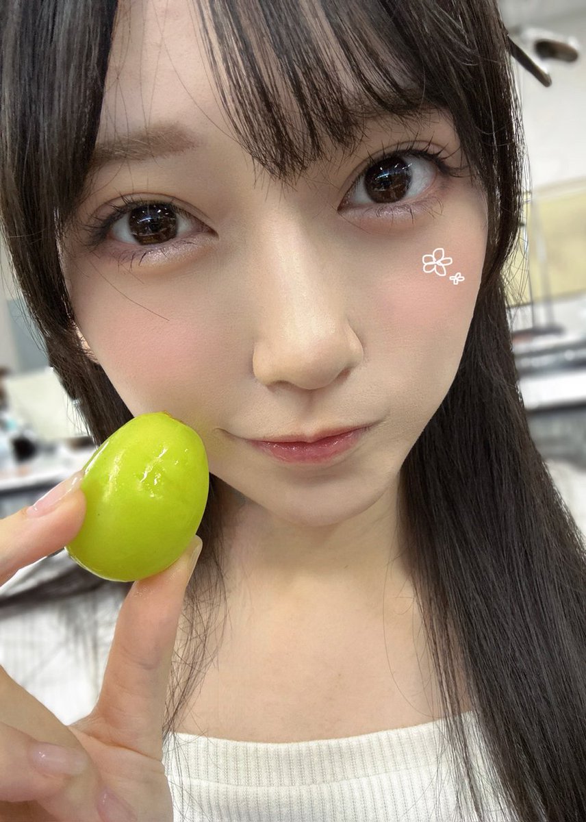 nogizaka46's tweet photo. 【ブログ更新 池田瑛紗】 シャイに生きる #のぎおび https://t.co/mXQtpIUzru https://t.co/iZNNmIIgDx