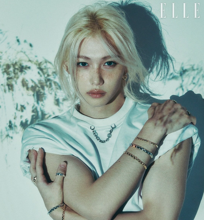 AboutMusicYT's tweet photo. Felix of Stray Kids for ELLE Korea. https://t.co/zLP2CCie5h