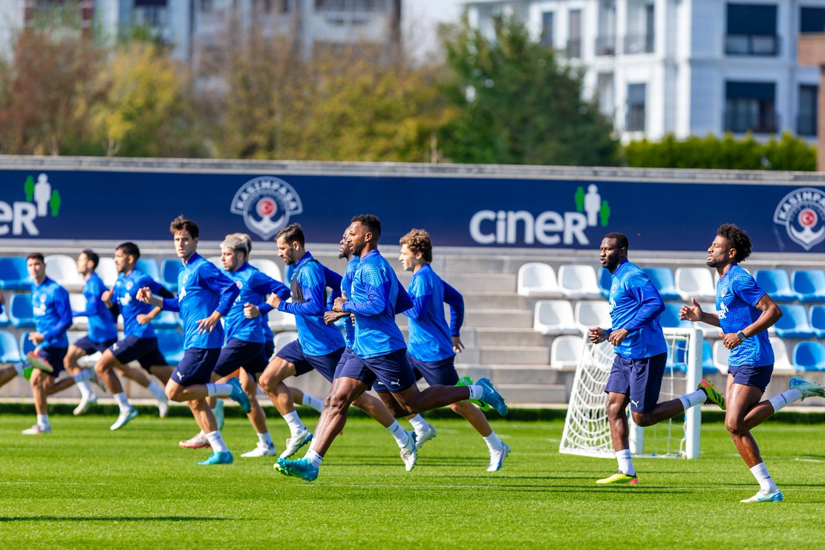 Günün Antrenmanı ✅💪

#Kasımpaşa