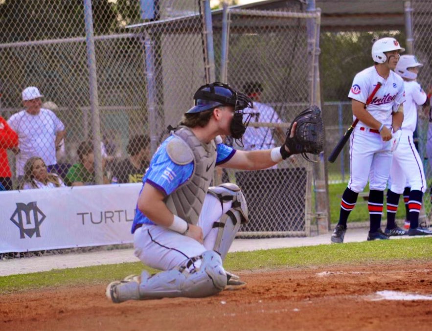 ChiScoutsAssoc's tweet image. This is the type of player we work with in the fall, a dude who plays QB in a Friday night #IHSA football game and then flys down to Jupiter to completely shut down the oppositions running game (3/3 attempts at 2B and 2/2 back picks at 1B) in the #WWBAWorlds -