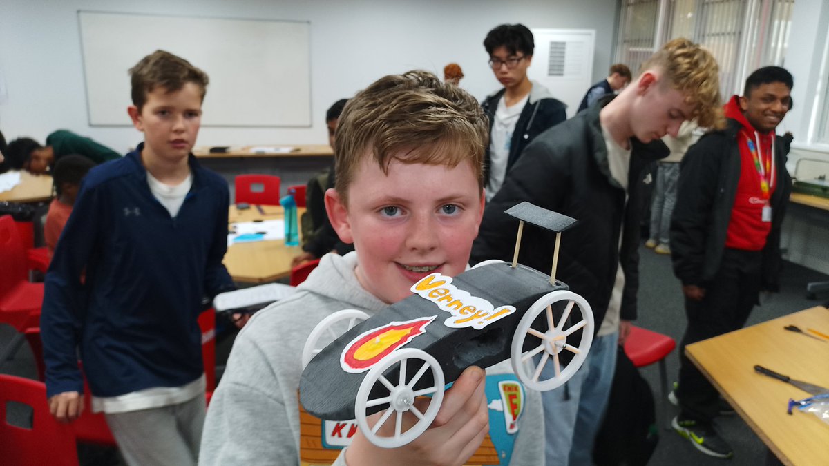 RLSComputing's tweet image. It&apos;s almost race time... @TheRoyalLatin
