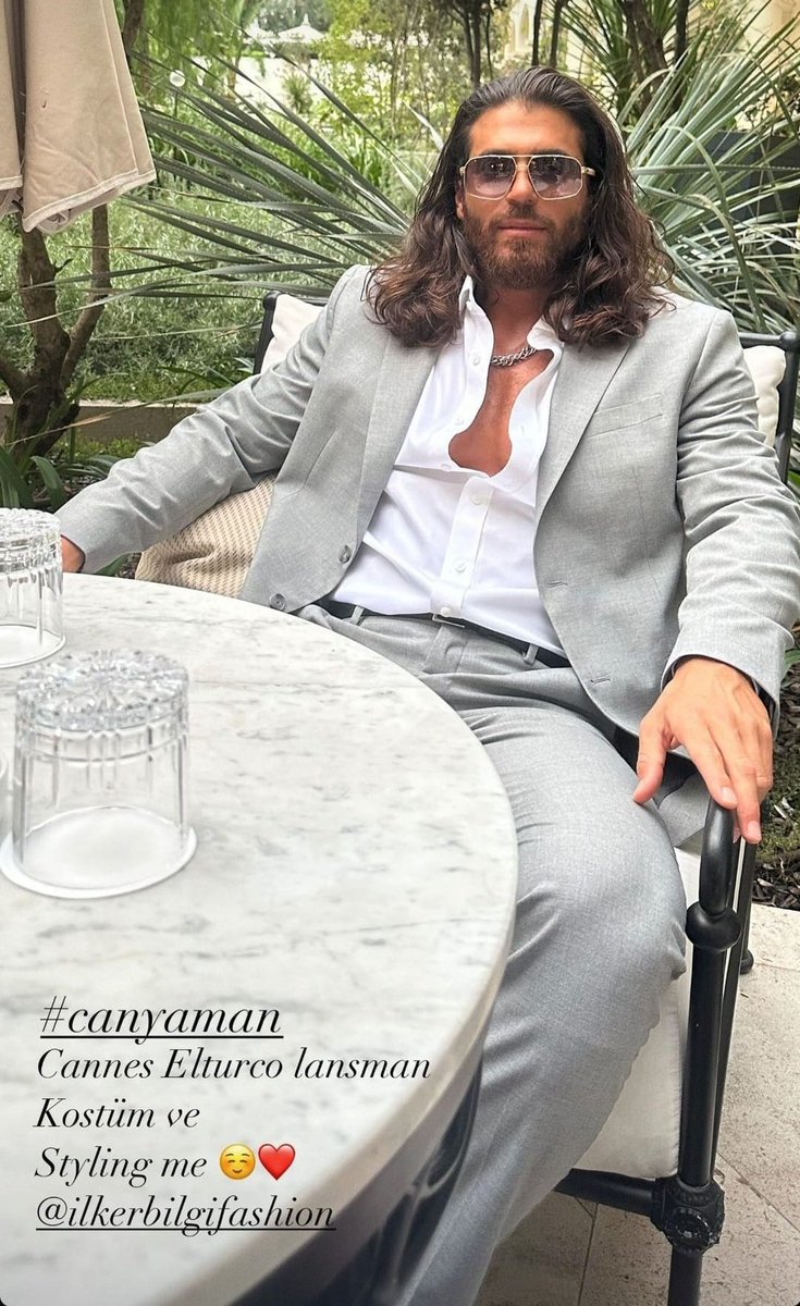 Y ahora....
Se supone que tengo que seguir con mi vida...
No ? 😅🔥🙈

# AQuemarropa
# DameVeneno
# QueTrabajeRita

#CanYaman 💚