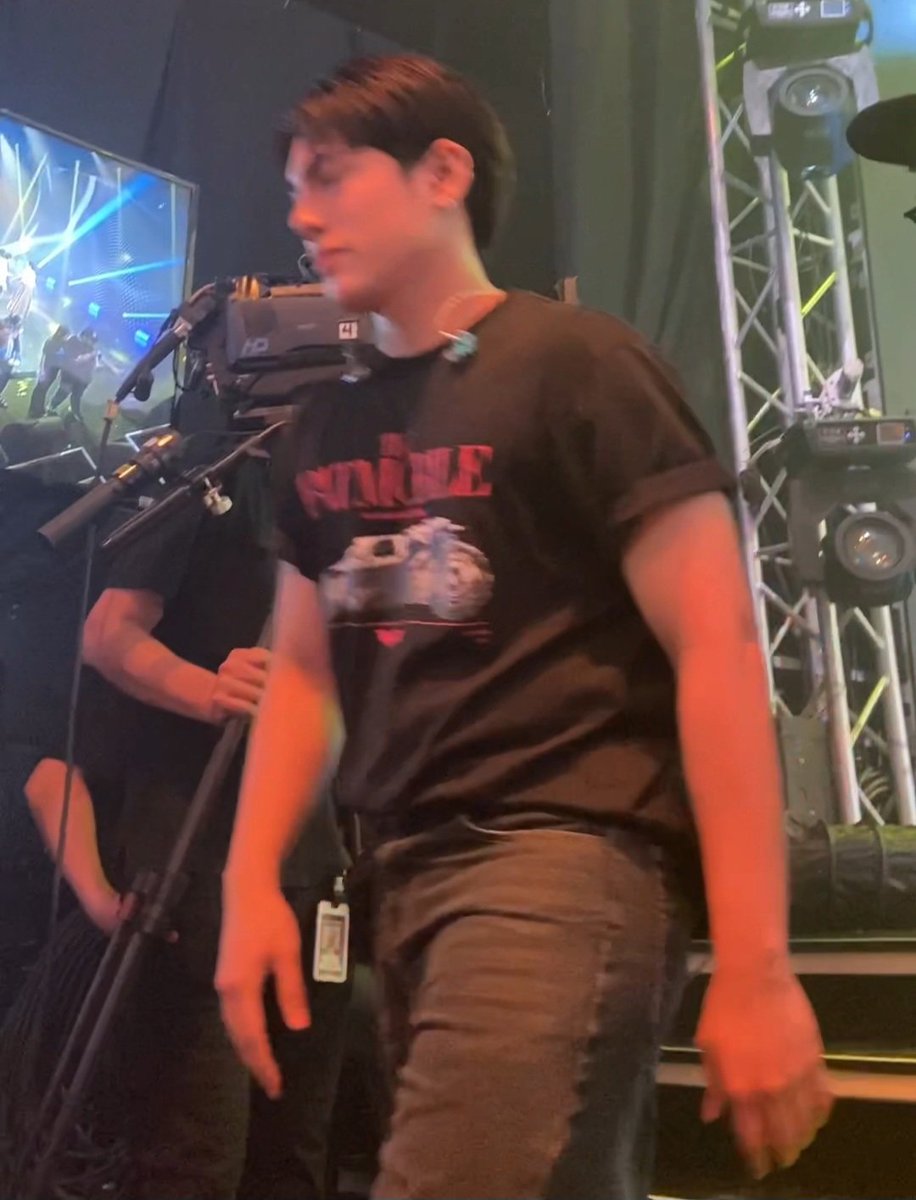 yung body build niya talaga jusko po🤧🤧🫠🫠🫠