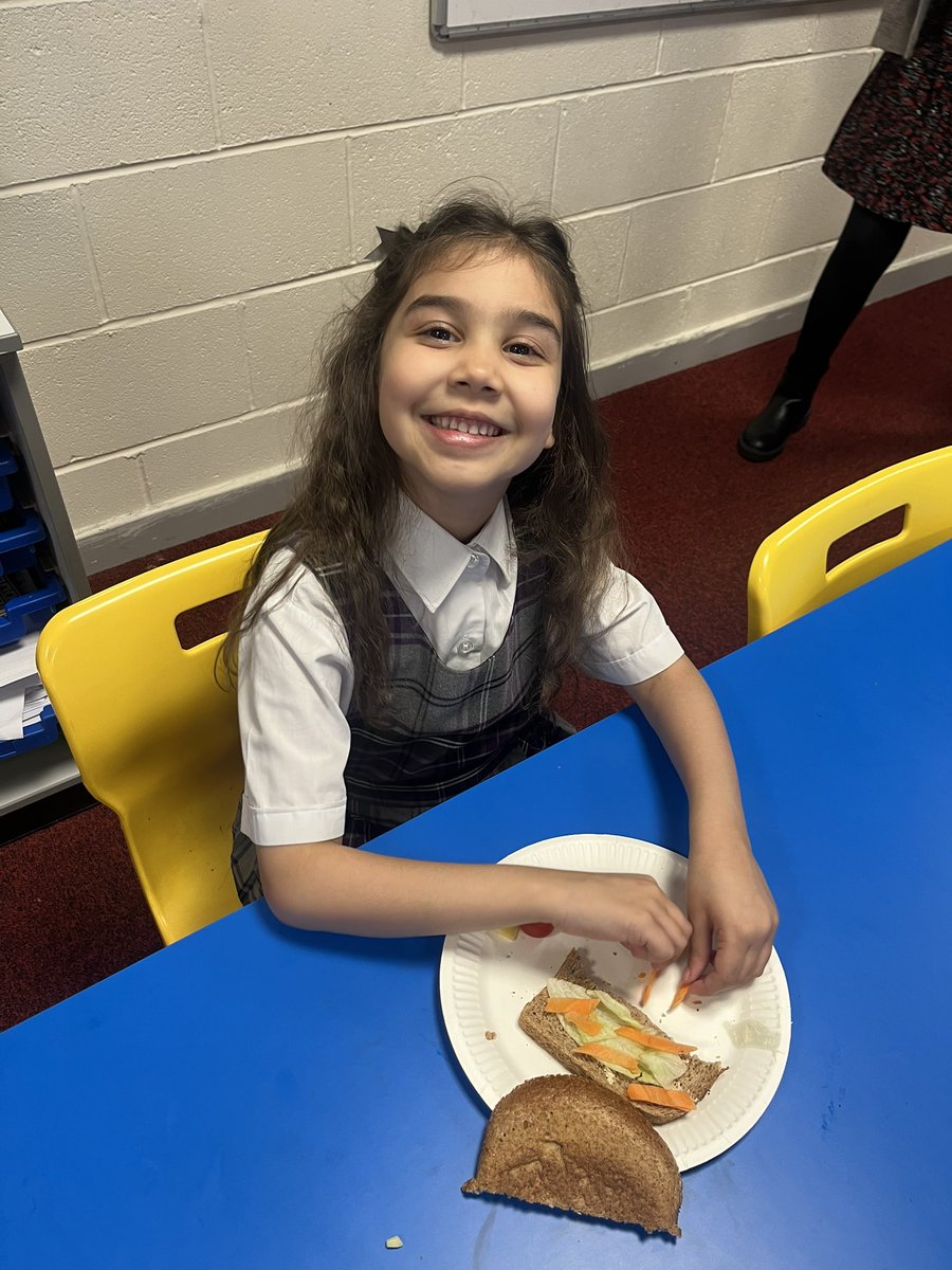 We have had so much fun making sandwiches in DT this afternoon 🧀 🍞