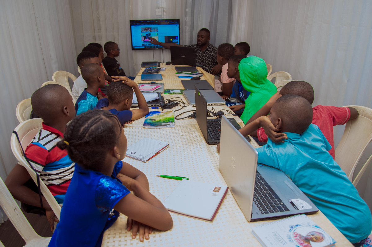 Indepthcomputer's tweet image. At Indepth Computers, our classroom is a hub of innovation and creativity!💻✨Each lesson is a step toward empowering our future leaders and tech enthusiasts.Together, we’re building the skills and confidence they need to shape their futures!🌟 #IndepthComputers #FutureInnovators