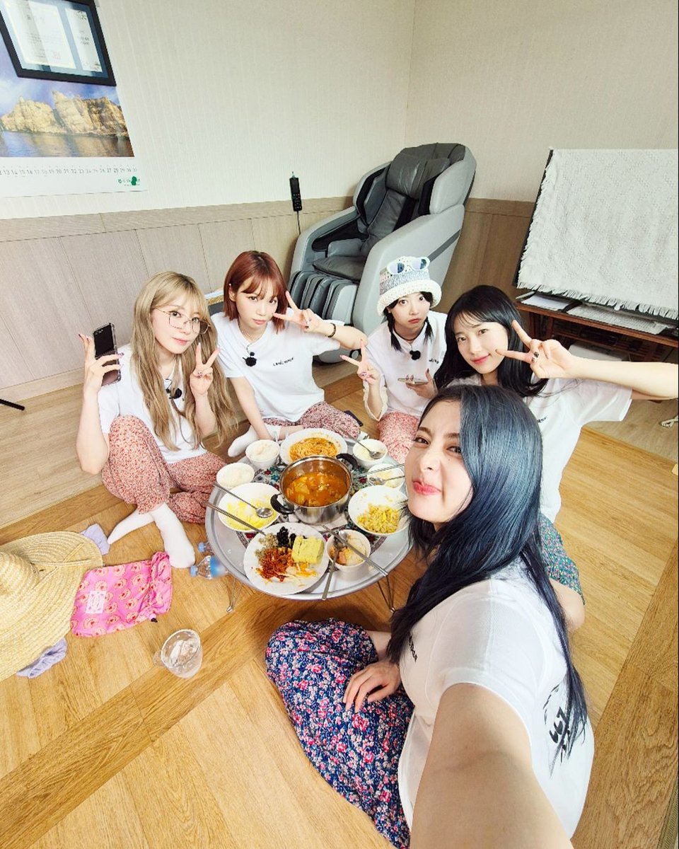 i love my fimily so much 🤍