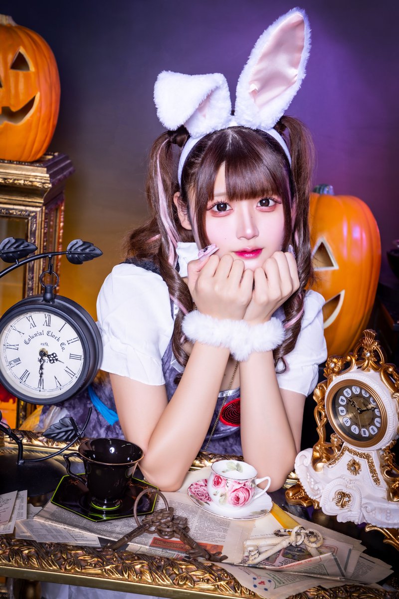 misolade_edison's tweet photo. 【🦇ハロウィンアーティスト写真解禁🦇】

🎃ミソラドエジソン ハロウィンVer.🎃

音和まどか🌼🍯
@misolade_madoka
 
コードカラー：イエロー

当ポストがRP＆♡1000達成で次のメンバー公開👻

#ミソラド https://t.co/PjfNCGTES5