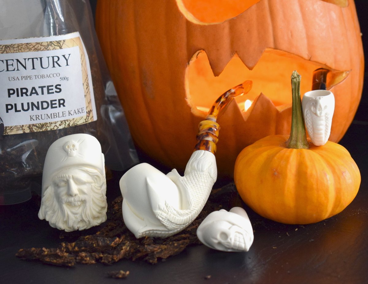 Ever tried a Meerschaum pipe? 🤍

These beauties are handmade in Turkey from a super rare, soft white mineral.

#pipesmoking
#pipelife
#pipecommunity
#pipetobacco
#pipecollector
#pipeart
#vintagepipes
#cigarandpipe
#meershaum