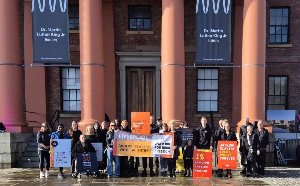 MerseysidePCC's tweet photo. Last weekend Liverpool took part in a global movement 🌍 #WalkForFreedom
Raising awareness to end Modern Slavery and human trafficking ❌
Collective action has the power to make significant impact! @A21 @WFF_Liverpool @JeanieBellDPCC
Leaning to recognise the signs could just save someone from a lifetime of exploitation ⬇
https://t.co/qEL7ijBxiH