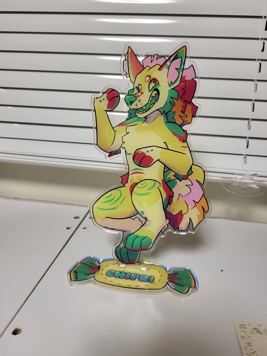 FatFuzzyBees's tweet image. chipri standee finally arrived from @spikhyenna and i couldnt be happier!! he looks incredible tysm &amp;lt;3