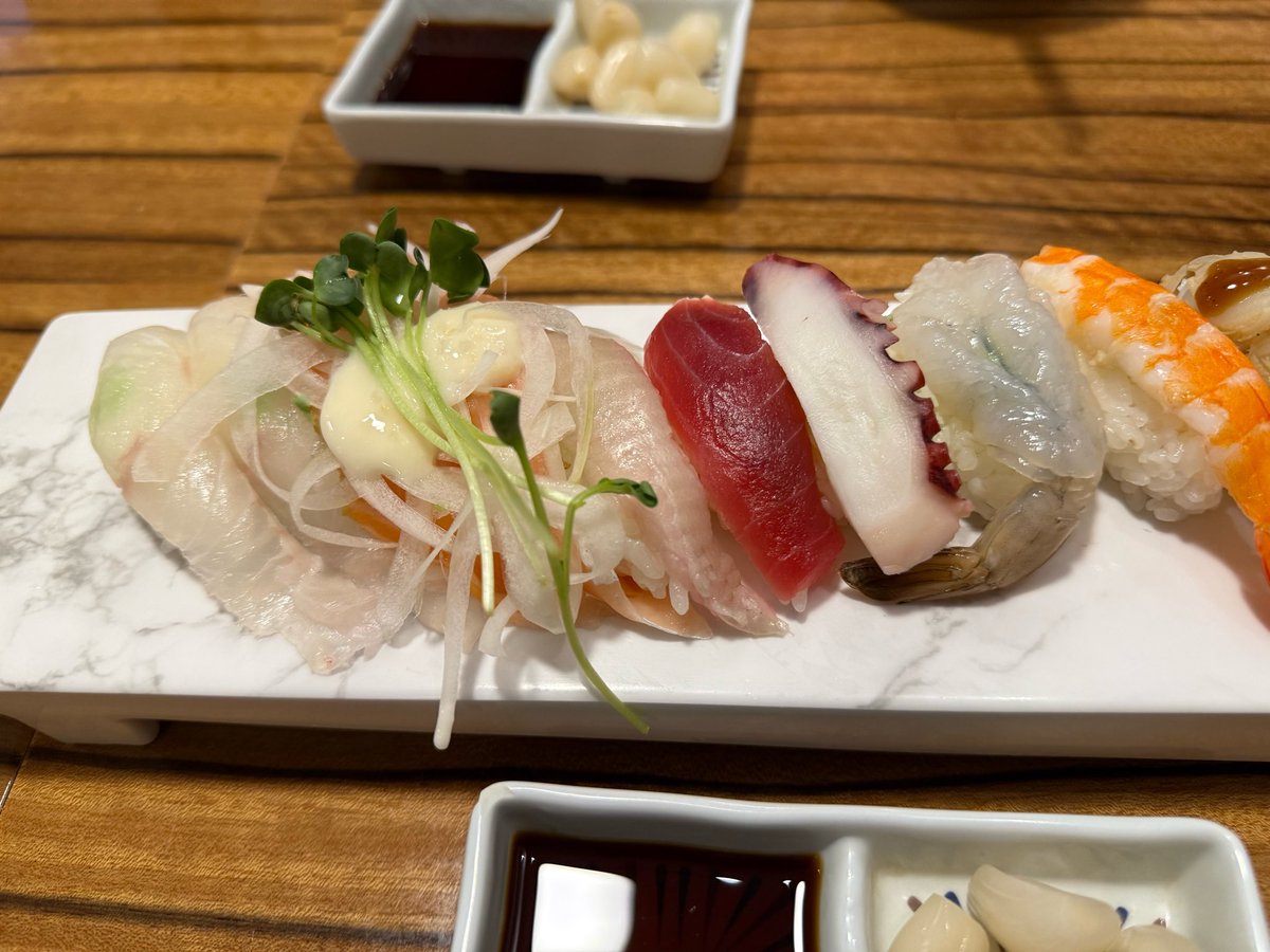 from_cix's tweet photo. 💬 241023

Yonghee had sushi for dinner earlier with Seunghun!

#용희 #YONGHEE #CIX https://t.co/faAlsIfFtb