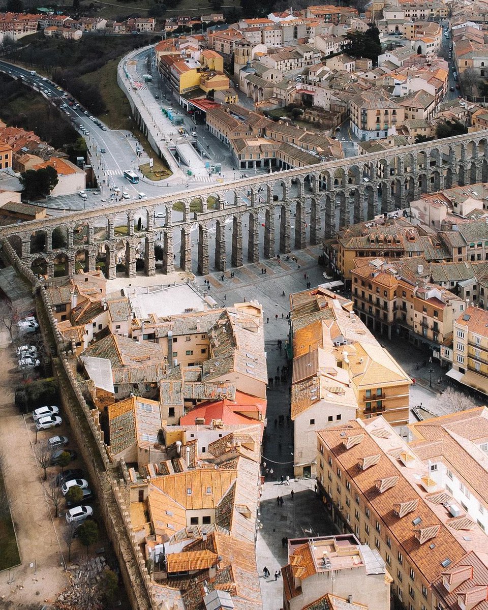 Old World Explorer tweet media