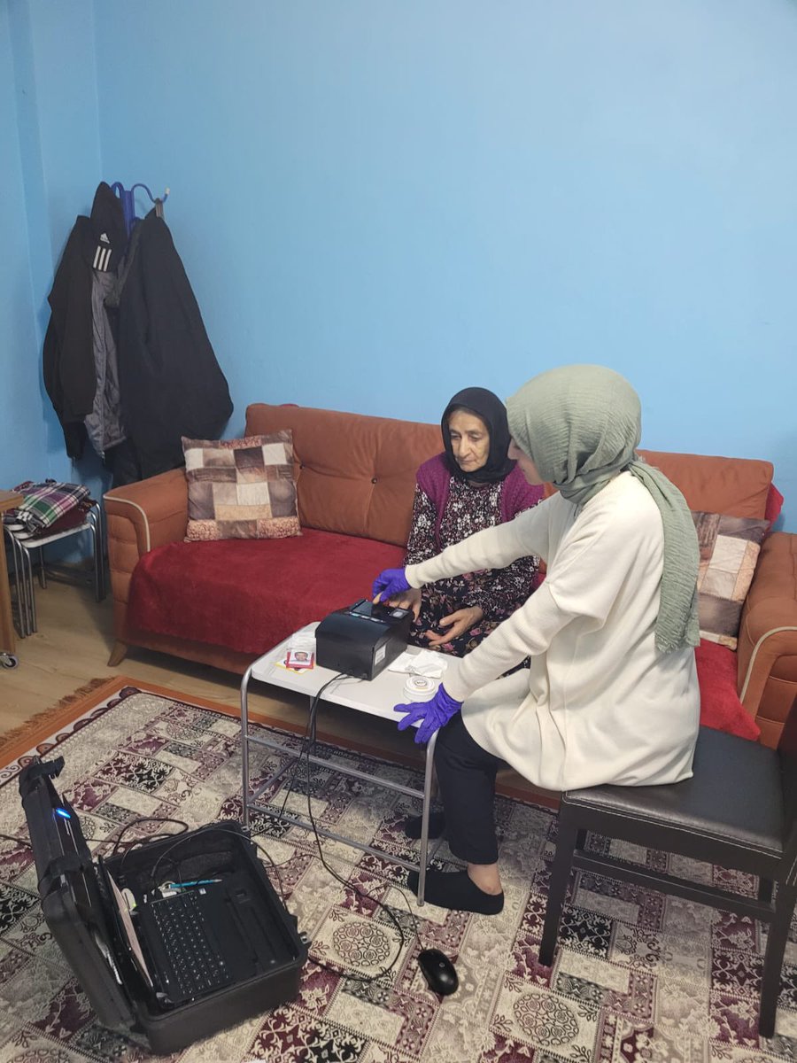 “Adreste Nüfus Hizmeti” ile büyüklerimizin kimlik kartı başvurularını almaya devam ediyoruz.Bugünde Acısu Mahallesindeydik…
#HayatınızınHerAnında
<a href="/TCNufus/">Nüfus ve Vatandaşlık İşleri Genel Müdürlüğü</a> 
@s55asarcik 
<a href="/muhsindemirnfs/">Muhsin Demir</a> 
<a href="/ibrahimkutukcu_/">İbrahim KÜTÜKÇÜ</a>