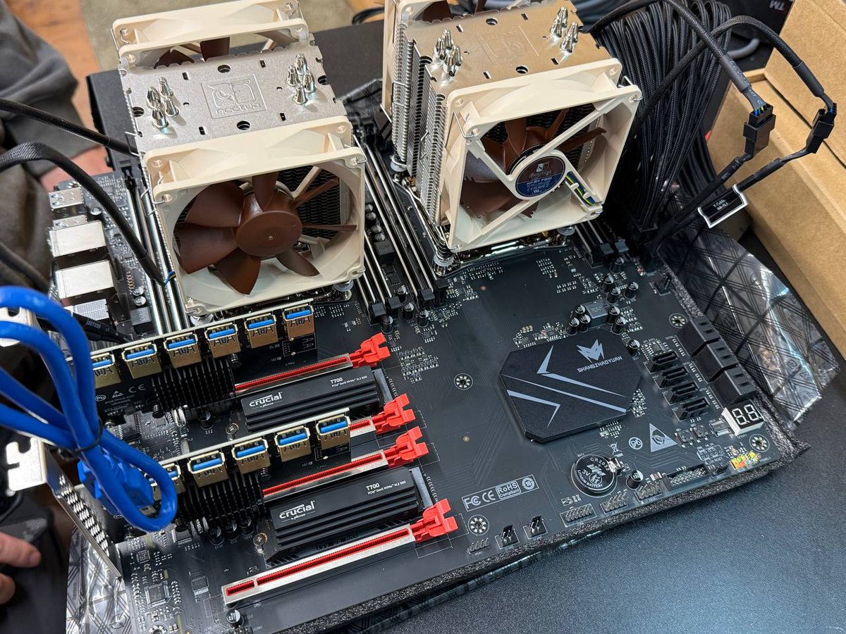 RogueEvoLLC's tweet image. Need to protect your data? Our custom @conduit_network miners are High Trust Nodes, built to meet sophisticated nation-state military requirements. Tested for core security even in hostile situations. 🚀🔒 #TechFortress #SecureMining #DePIN