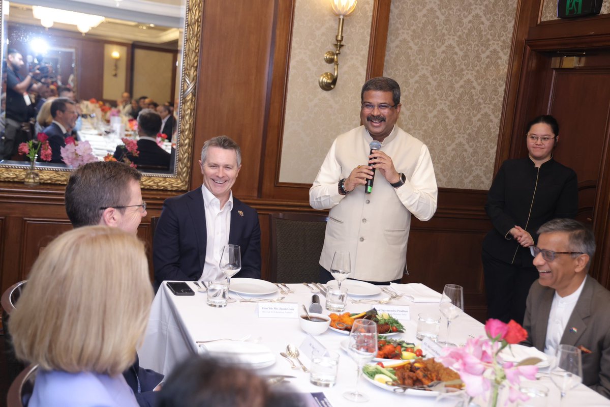 Dharmendra Pradhan tweet media