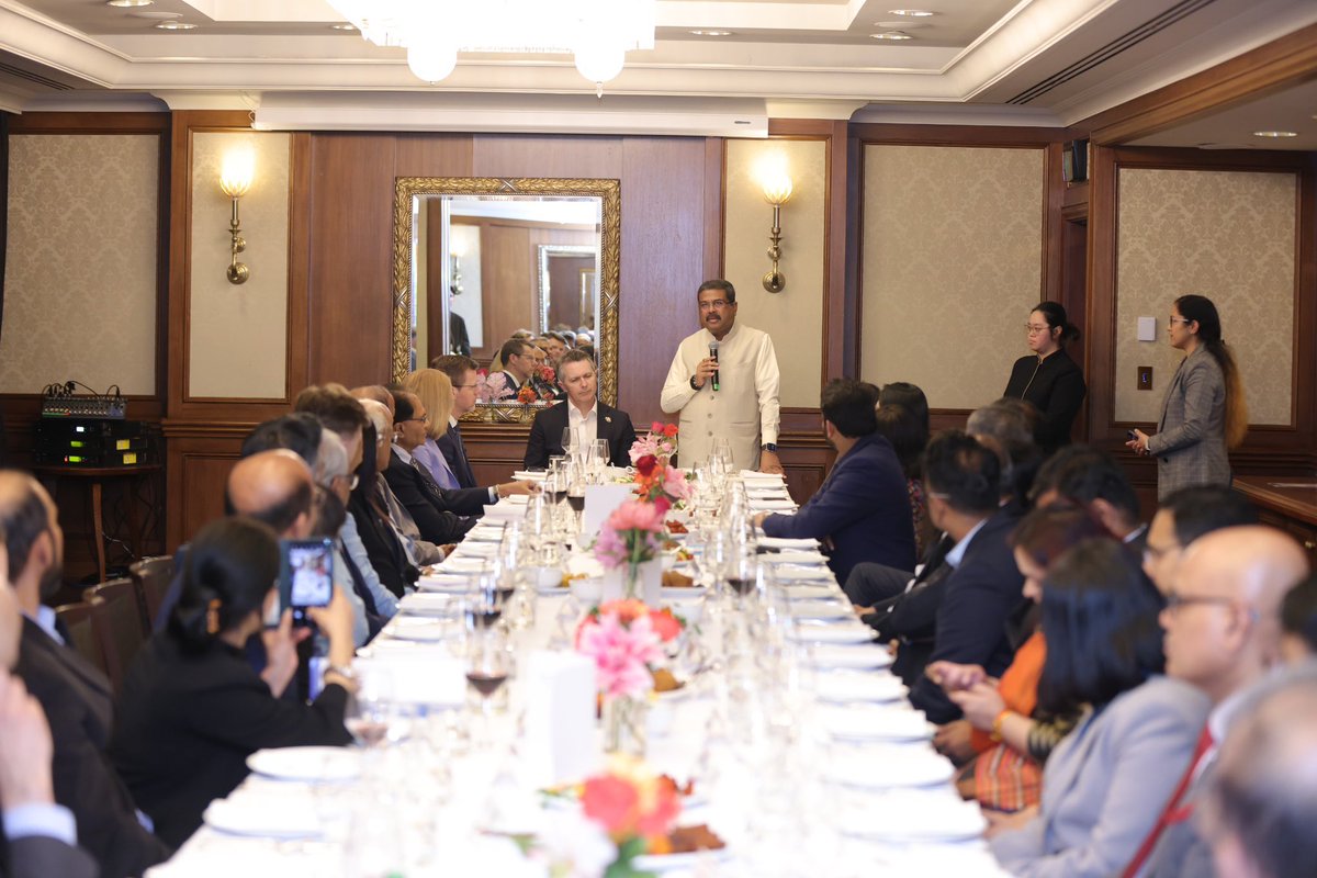 Dharmendra Pradhan tweet media