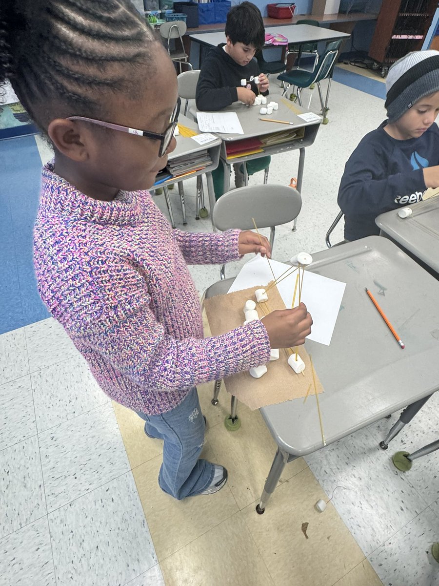 🌍💪 4th graders put their engineering skills to the test! They built earthquake-proof structures using marshmallows and spaghetti, then tested their designs🏗️✨ <a href="/PCS_STEM/">PCS_STEM</a> <a href="/PCS_AVID/">Jessica A</a> #STEM