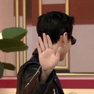 WOODZVotingTeam's tweet photo. 잠깐만요 https://t.co/yGnjt4LgtP