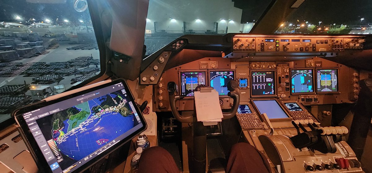 Third time to #Tokyo this bid. Tonight, we will go over #Anchorage before turning south towards Japan. Flight time will be just under 14 hours.

#b747
