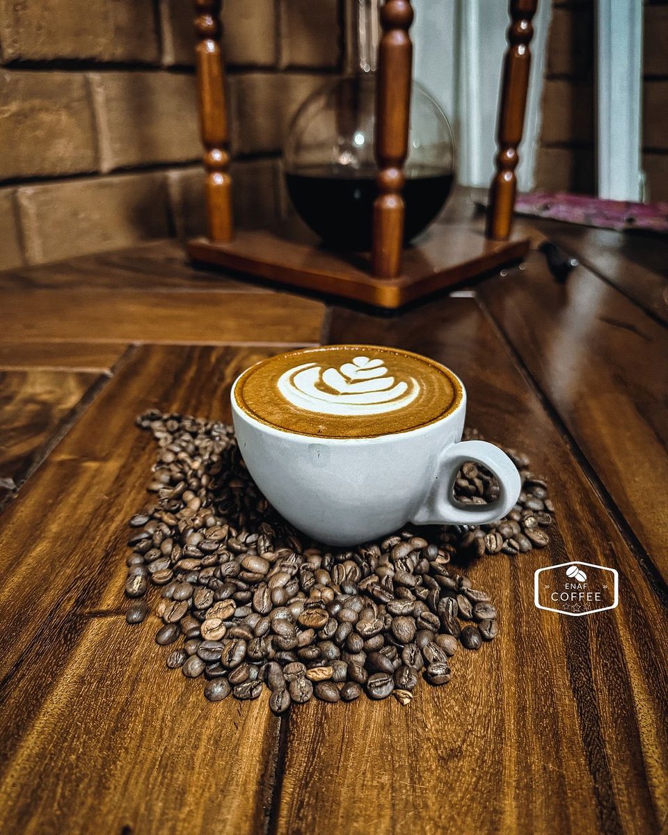 enafcoffee's tweet photo. Discovering the rich, bold flavors of Arabic coffee right here in Uganda. A perfect blend of cultures in every cup

https://t.co/NiUGI0bA0f 
#enafcoffee 
#arabicacoffee 
#fromthesource 
#uganda https://t.co/WxU1WF3zeH