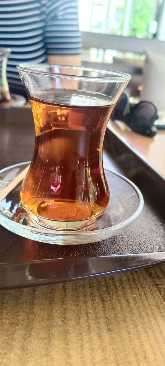 realANKAreal's tweet photo. Kafa çayı değil paşa çayı demi bile korkarak koyan #simitsarayi 25 TL isterken utanmıyor https://t.co/hgShASw9xr