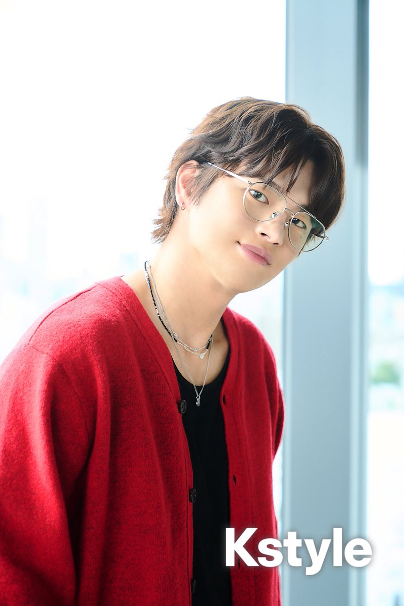 Kstyle_news's tweet photo. 【INTERVIEW】
ソ・イングク、日本での活動はファンのおかげ
「僕が愛されるだけの行動をできたと感じる」

▼撮りおろし📸動画・写真（14枚）
https://t.co/CM6E1vhXEn

#ソイングク #SeoInGuk #서인국 #SIGnature #空のかおり #運命の糸 https://t.co/lNPfXg3tw3