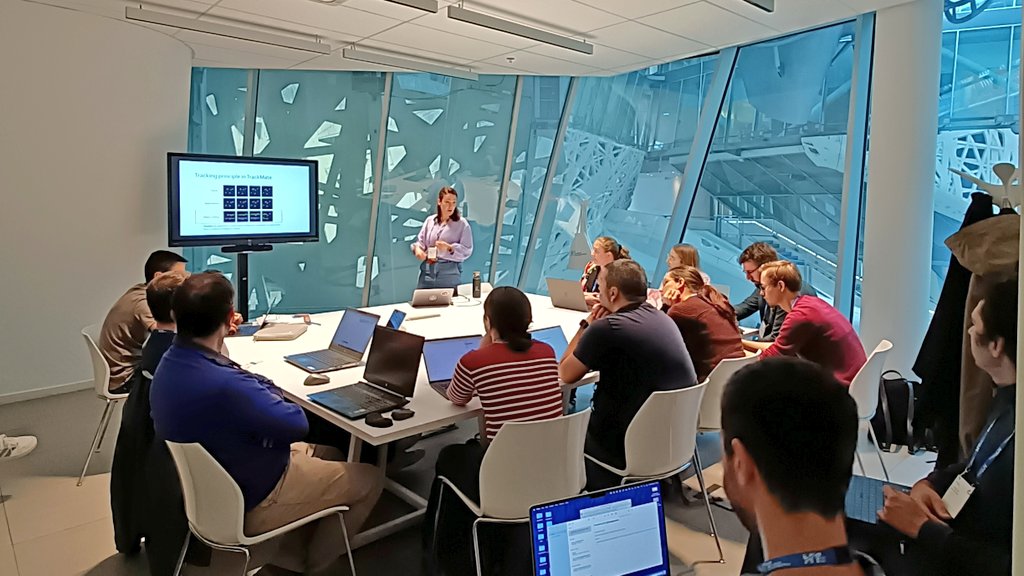 Estibaliz Gómez de Mariscal, PhD (@gomez_mariscal) on Twitter photo <a href="/JwPylvanainen/">Joanna Pylvänäinen</a> rocking at #I2K2024 with the workshop about Analysis of Cell Behavior using #TrackMate and #CellTracksColab 🐾🔬📉 <a href="/JwPylvanainen/">Joanna Pylvänäinen</a> rocking at #I2K2024 with the workshop about Analysis of Cell Behavior using #TrackMate and #CellTracksColab 🐾🔬📉