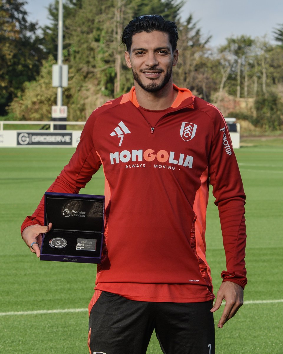 FulhamFC's tweet photo. Congratulations to @Raulj1991 on reaching 50 @premierleague goals!

(and he's scored another one since 🔥) https://t.co/76g6pPXdmq