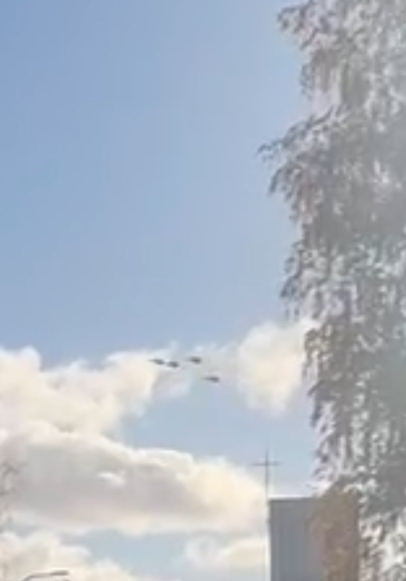 Viimeinen Pilvenveikko Mauri Maunula on saatettu varjolaivueeseen.