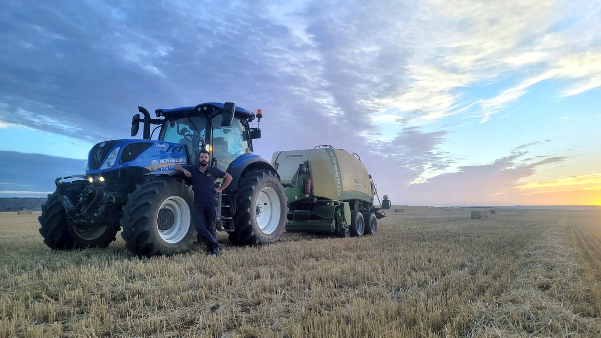ndeniras's tweet photo. 🗣️Nos lo cuentan algunos de sus protagonistas desde 🚜Piña de Esgueva (Valladolid)🚜Quintanas de Gormaz (Soria) y 🚜Paredes de Nava (Palencia). https://t.co/fmvAoyzeDA
