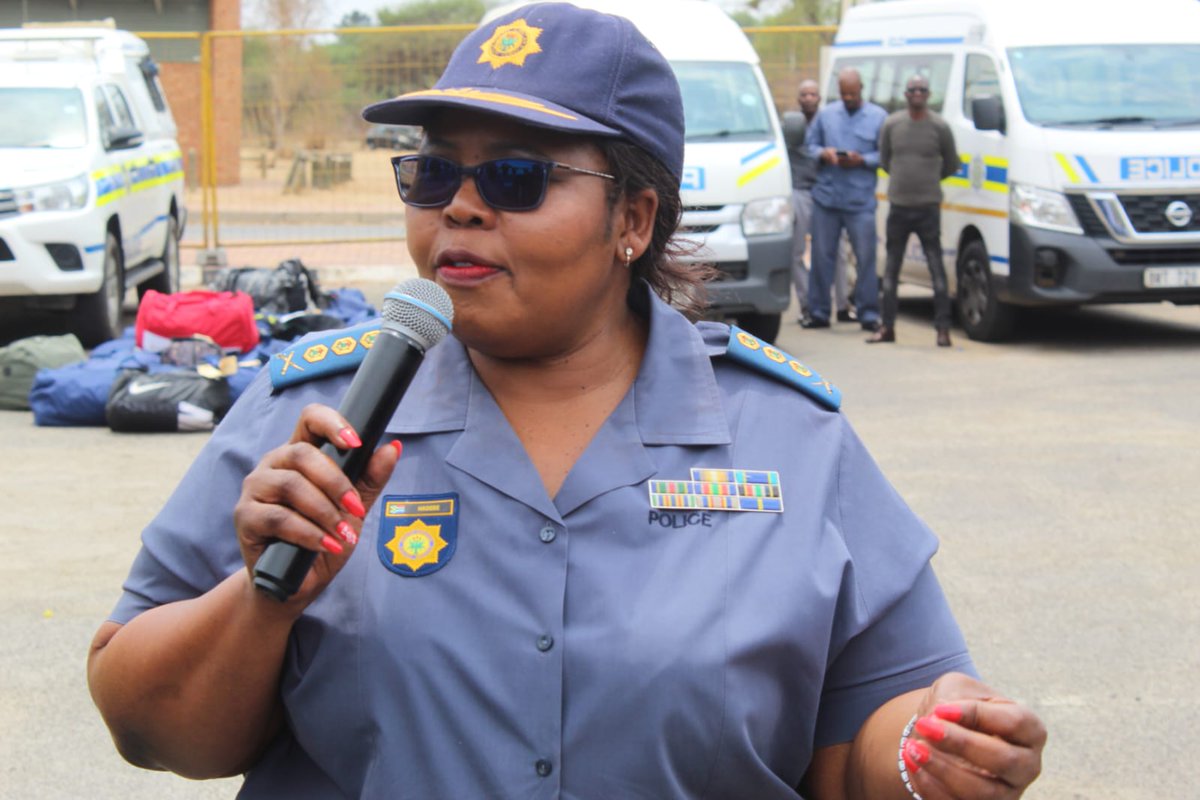 SAPoliceService's tweet photo. #sapsLIM PC, Lt Gen Hadebe, today addressed the newly appointed constables who have successfully completed their training as part of the #Project10K recruitment drive. This initiative aims to strengthen the #SAPS and enhance community safety. 

The group consists of 304 Constables, with relevant qualifications in Law, Policing, and Criminology, who recently passed out in Philippi and Oudtshoorn, Western Cape. They underwent a condensed six-month Introductory Police Development Learning Programme. #MoreBootsOnTheGround #PoliceVisibility ME
https://t.co/JaIlmx8Bii